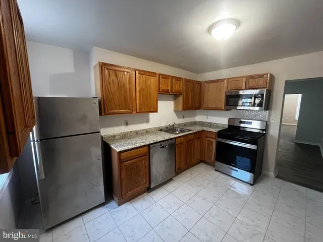 $1,500 | 2409 Francis Street, Baltimore, MD 21217