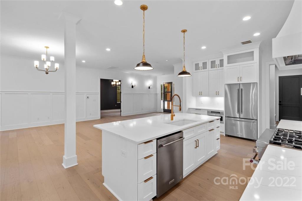 4411 Garris Road Charlotte, NC 28209 - Photo 13 of 43 Gallery Image 13