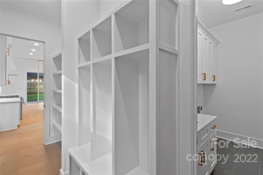 4411 Garris Road Charlotte, NC 28209 - Photo 20 of 43 Gallery Image 20
