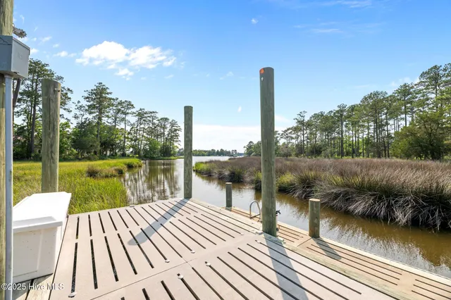 $899,000 | 164 Cape Hatteras Point, Oriental, NC 28571