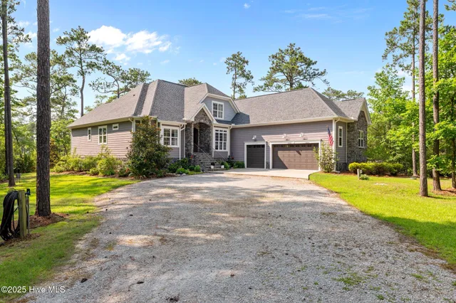 $899,000 | 164 Cape Hatteras Point, Oriental, NC 28571