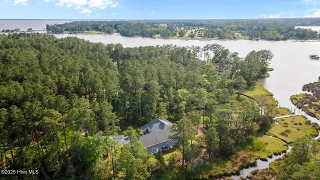 $899,000 | 164 Cape Hatteras Point, Oriental, NC 28571