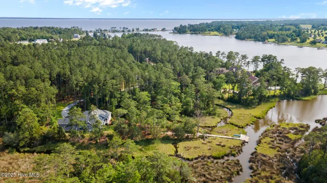 $899,000 | 164 Cape Hatteras Point, Oriental, NC 28571