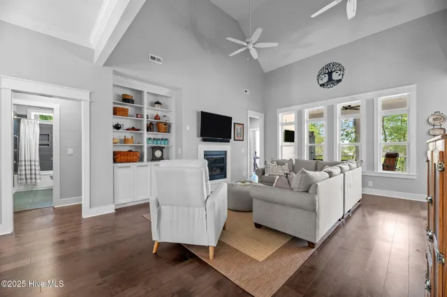 $899,000 | 164 Cape Hatteras Point, Oriental, NC 28571