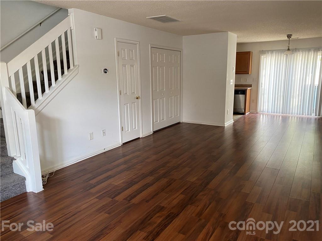 11215 Grass Field Road Charlotte, NC 28213 - Photo 4 of 14