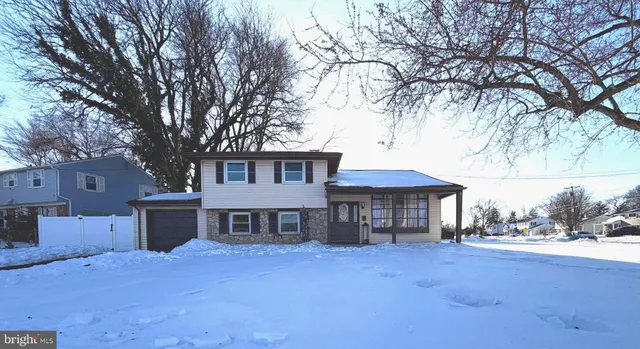 $459,000 | 212 East Franklin Avenue, Edgewater Park, NJ 08010