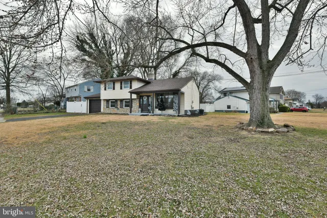 $459,000 | 212 East Franklin Avenue, Edgewater Park, NJ 08010