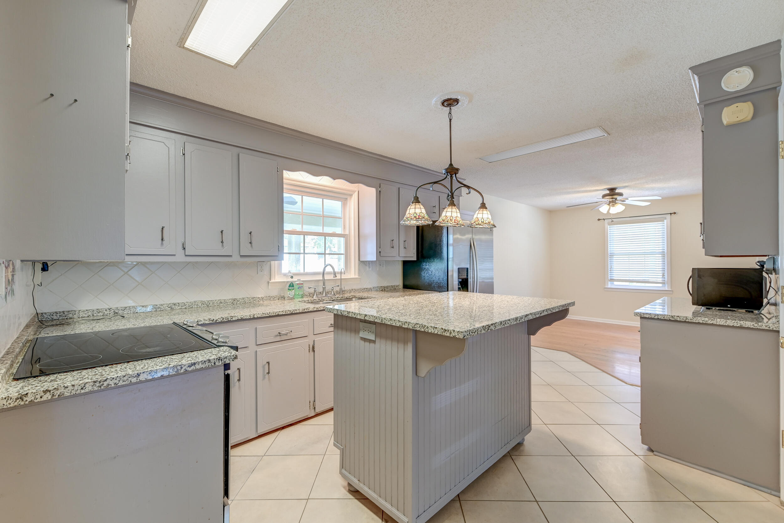 1246 Springhill Road Hanahan, SC 29410 - Photo 8 of 51 DSC_4043_4_5_6_7