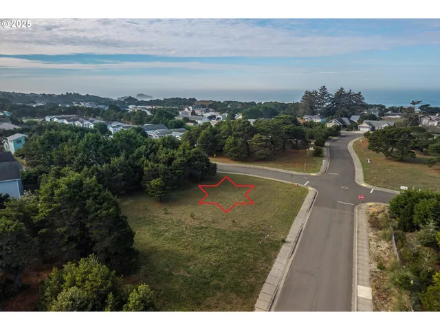 $195,000 | 2847 Spinnaker Drive, Bandon, OR 97411