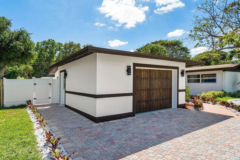 1500 Northwest 4th Street Boca Raton, FL 33486 - Photo 3 of 22 Side