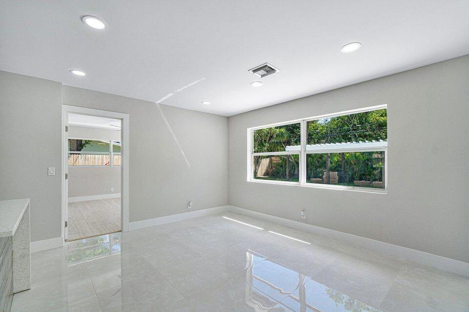 1500 Northwest 4th Street Boca Raton, FL 33486 - Photo 10 of 22 dining