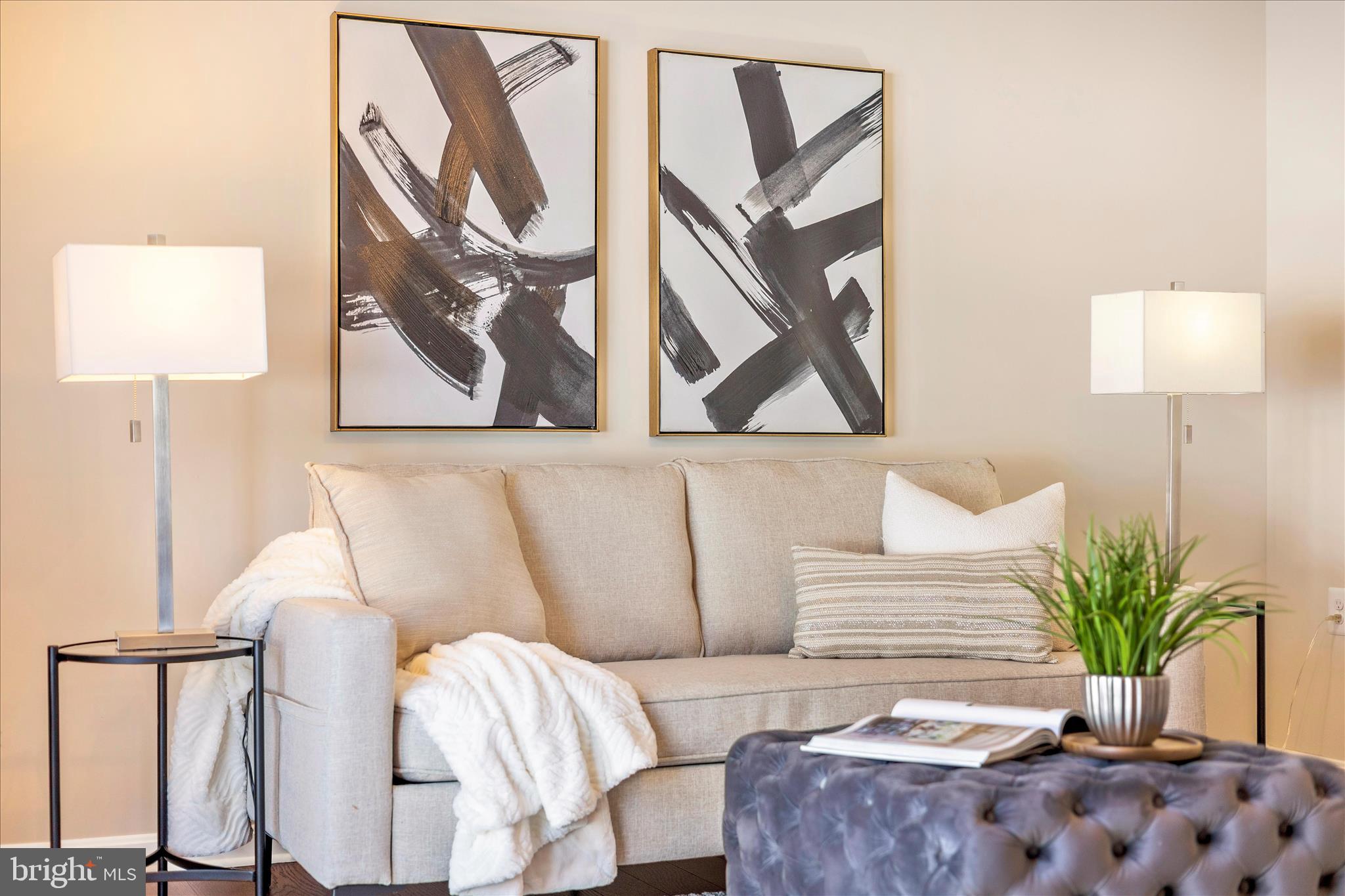 6630 Fox Meade Court Frederick, MD 21702 - Photo 29 of 84 a living room with furniture and a lamp