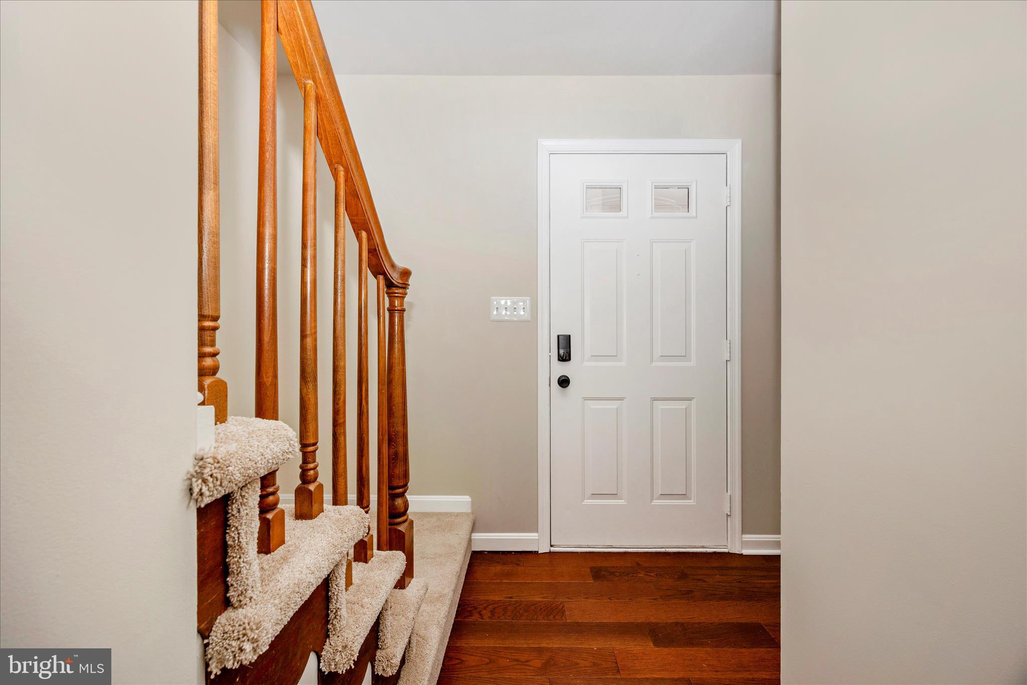 6630 Fox Meade Court Frederick, MD 21702 - Photo 7 of 84 Foyer