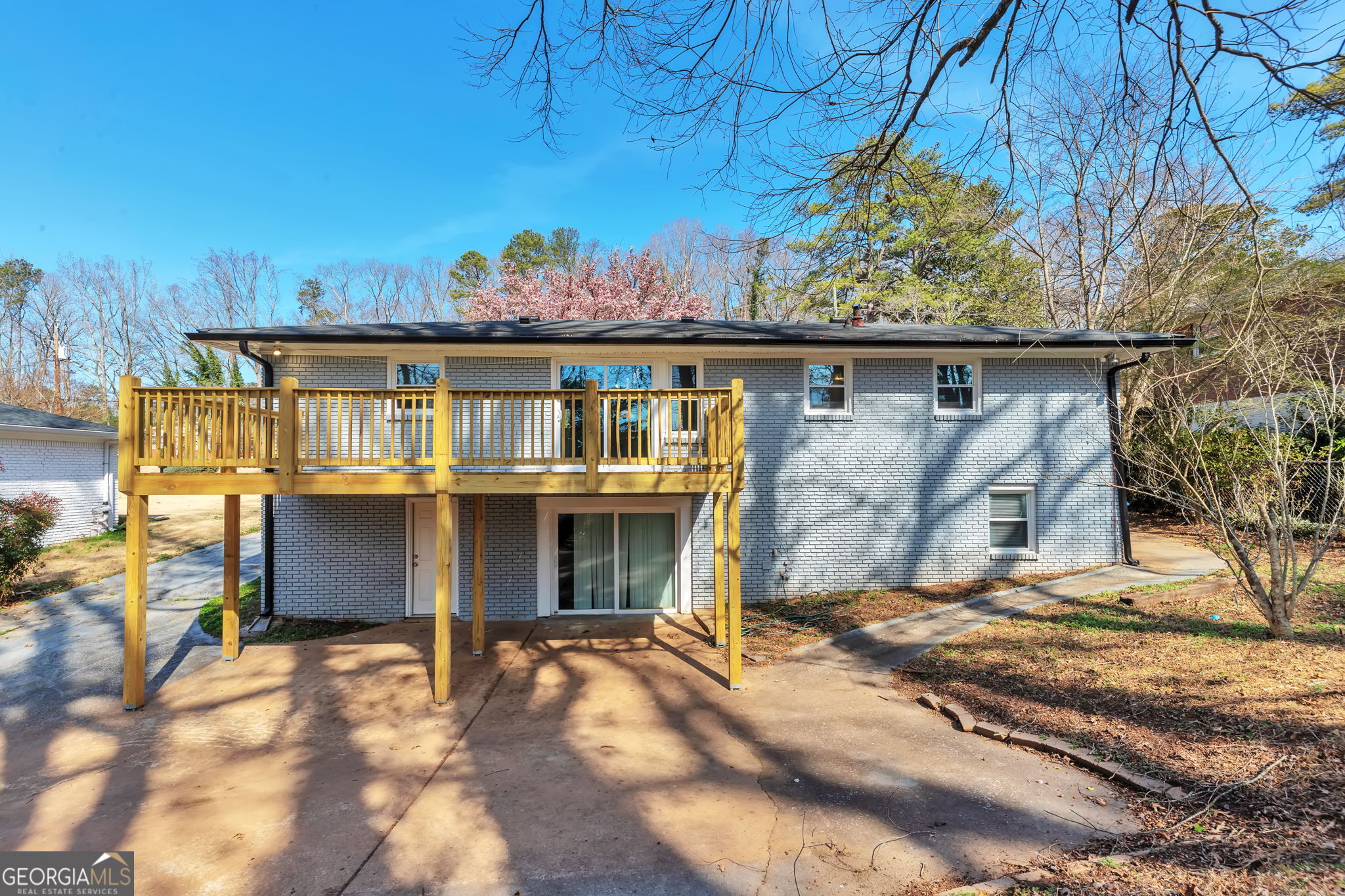 2764 Veltre Place Southwest Atlanta, GA 30311 - Photo 6 of 30 a view of a house with a yard