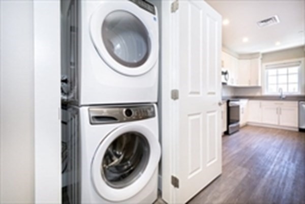 50 Country Way, Unit B202 Scituate, MA 02066 - Photo 11 of 14