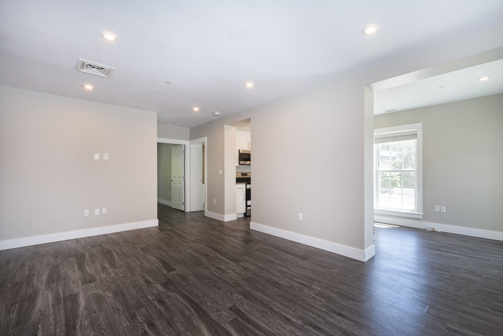 50 Country Way, Unit B202 Scituate, MA 02066 - Photo 6 of 14