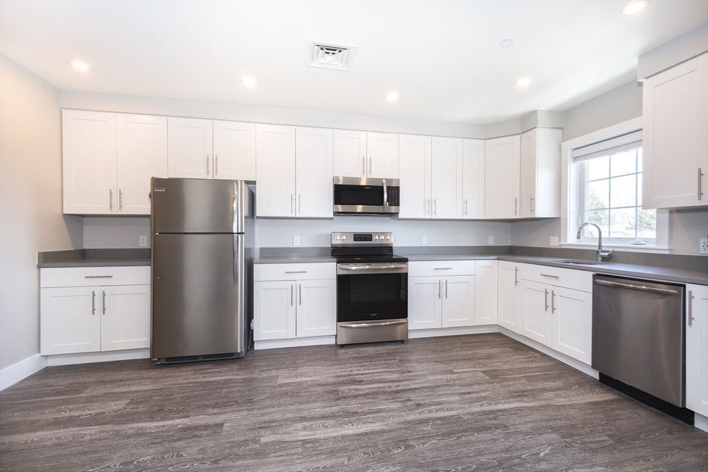 50 Country Way, Unit B202 Scituate, MA 02066 - Photo 10 of 14