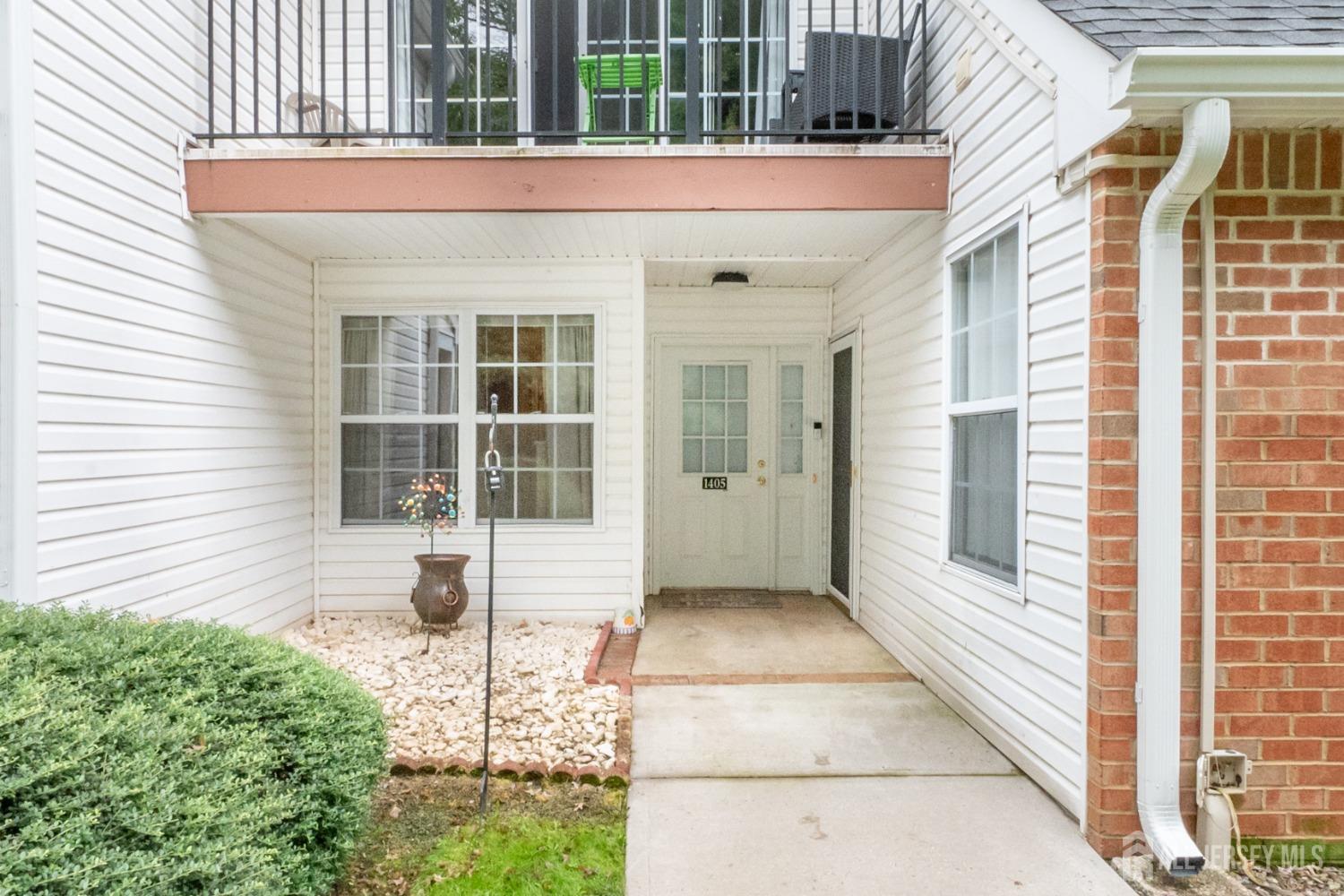 1405 Plymouth Road North Brunswick, NJ 08902 - Photo 2 of 32 a front view of a house