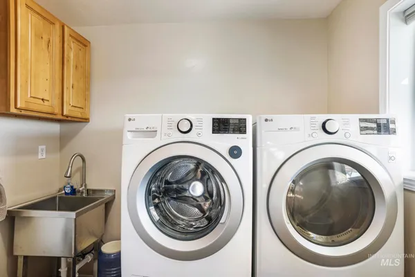 $615,000 | 256 East 265th Lane North, Rupert, ID 83350