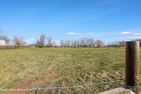 $615,000 | 256 East 265th Lane North, Rupert, ID 83350