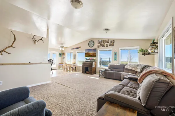 $615,000 | 256 East 265th Lane North, Rupert, ID 83350