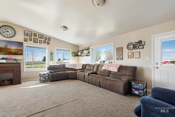 $615,000 | 256 East 265th Lane North, Rupert, ID 83350