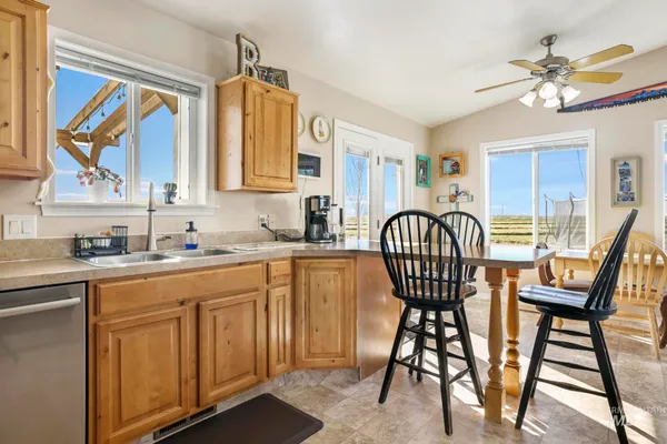 $615,000 | 256 East 265th Lane North, Rupert, ID 83350