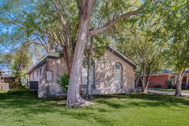 $239,000 | 3918 Dalmatian Drive, Houston, TX 77045