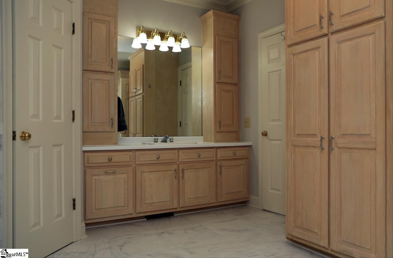 118 Henderson Road Easley, SC 29642 - Photo 16 of 30