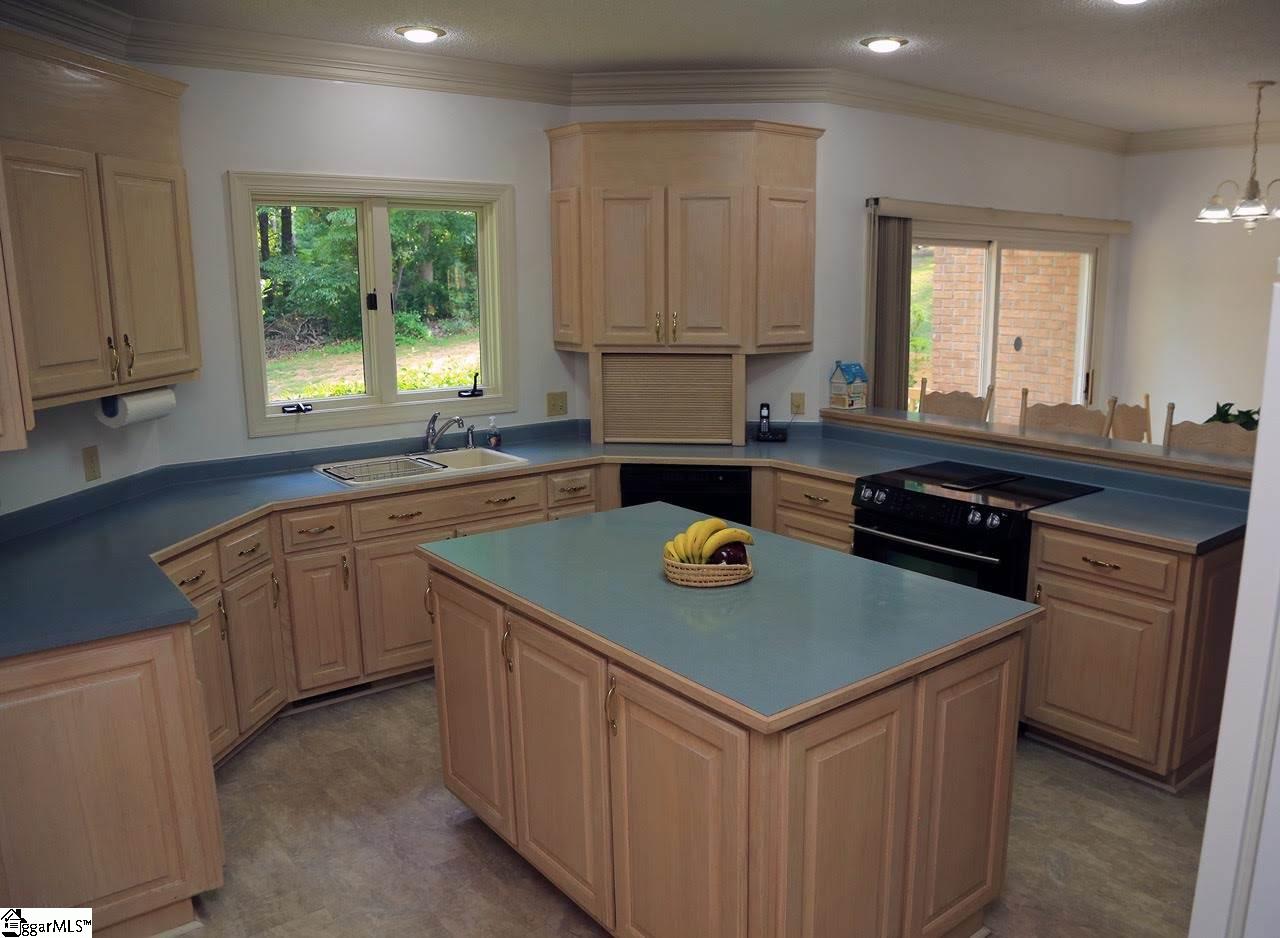 118 Henderson Road Easley, SC 29642 - Photo 19 of 30