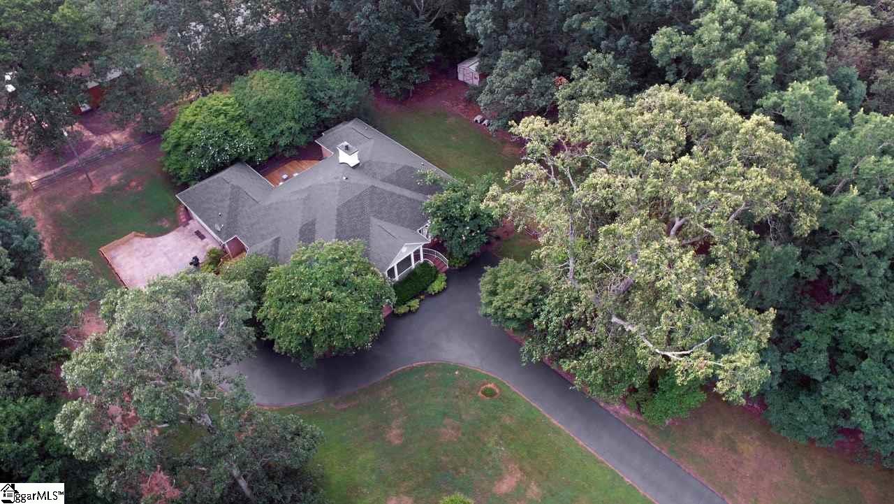 118 Henderson Road Easley, SC 29642 - Photo 5 of 30