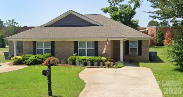 $1,750 | 712 Catawba Street, Unit B, Belmont, NC 28012