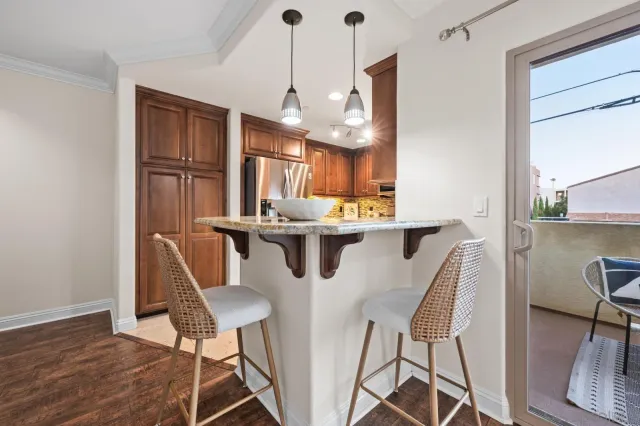 $1,449,000 | 3957 Lamont Street, San Diego, CA 92109