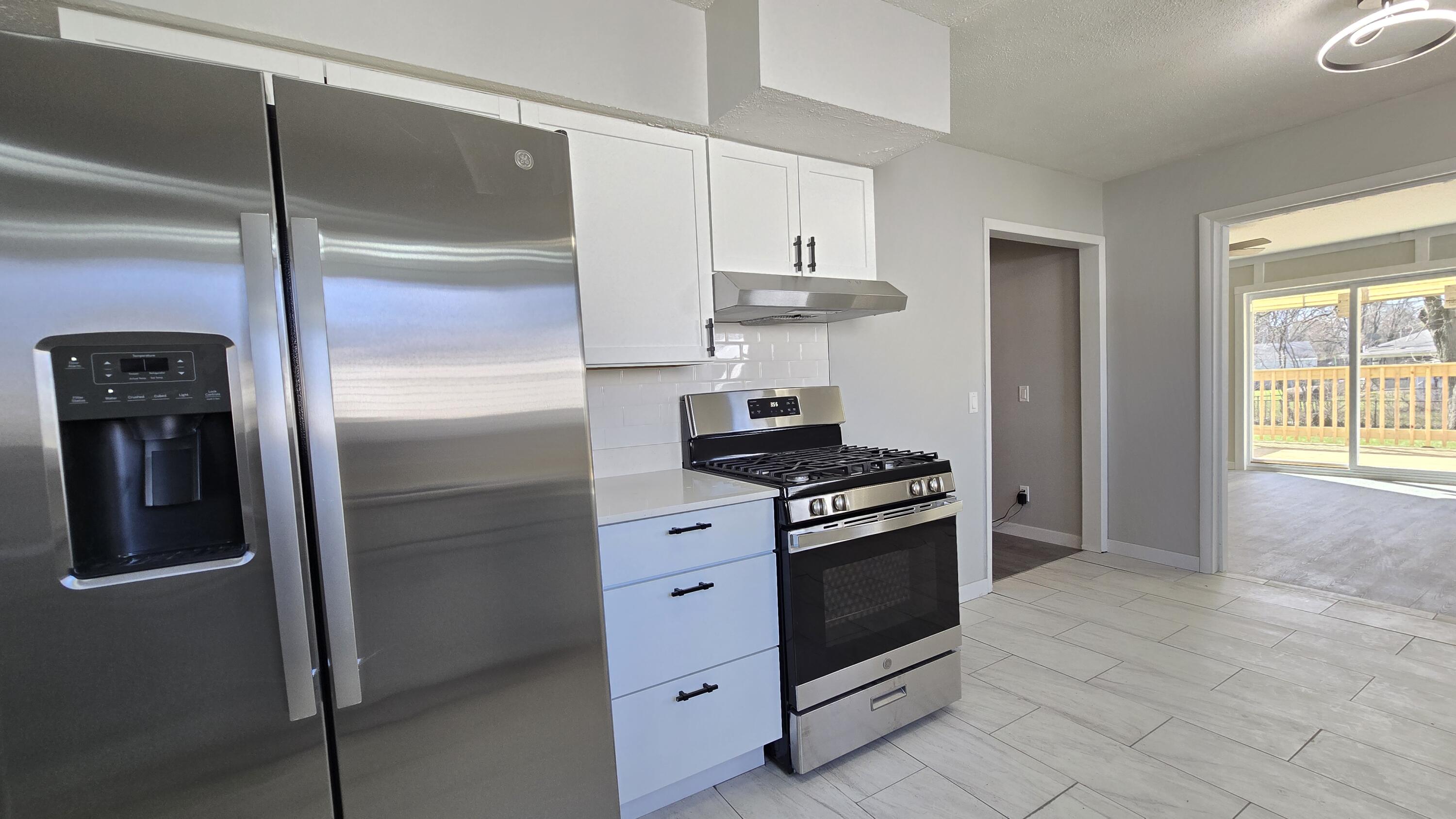 3109 Risdale Avenue Lansing, MI 48911 - Photo 11 of 31 1000028806