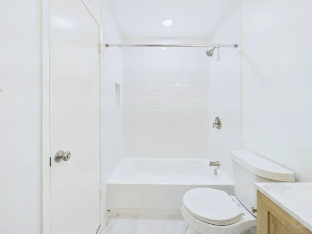 $1,595 | 1303 Hollow Creek Drive, Unit 1, Austin, TX 78704