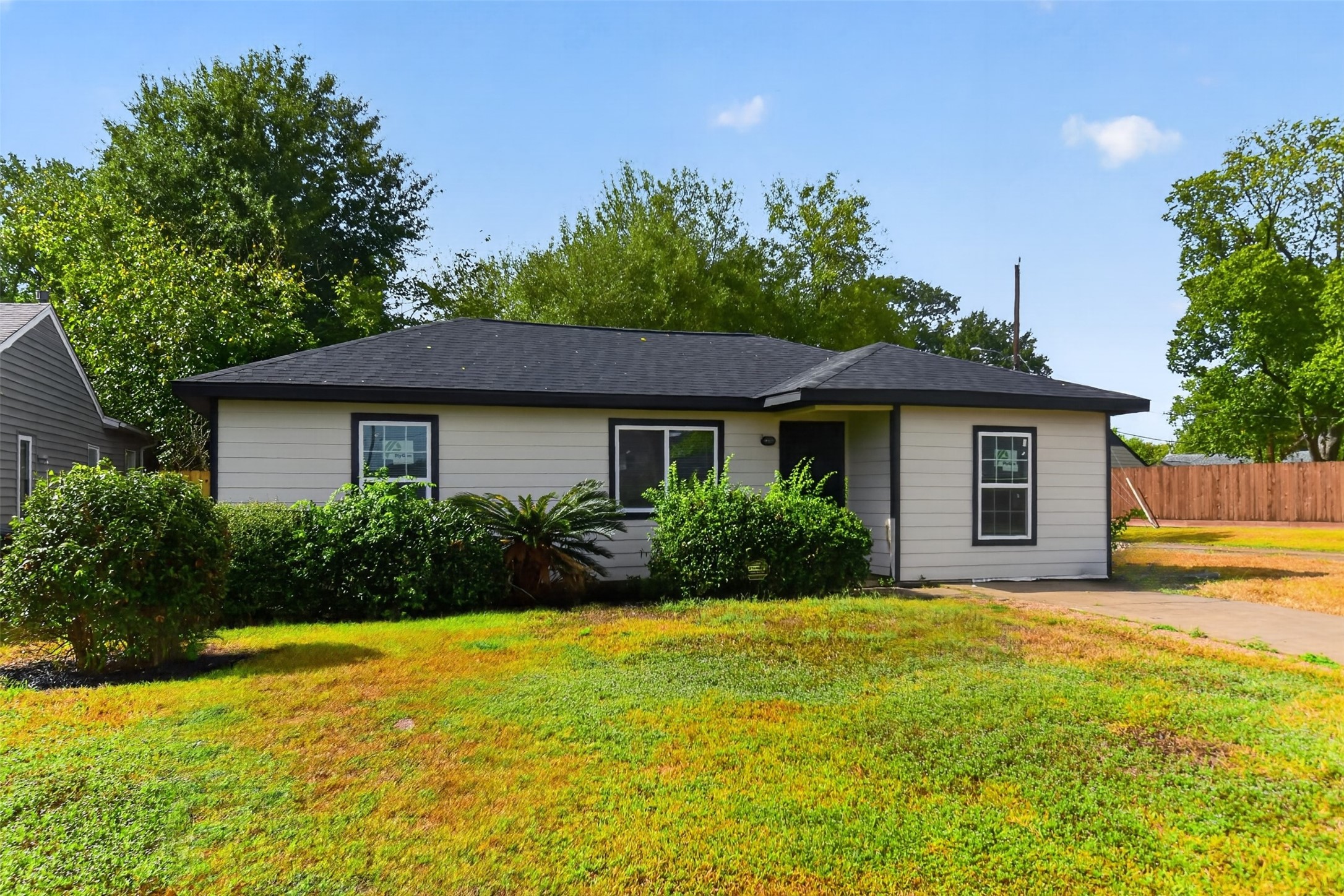 3438 Bacon Street Houston, TX 77021 - Photo 2 of 32 Gallery Image 2