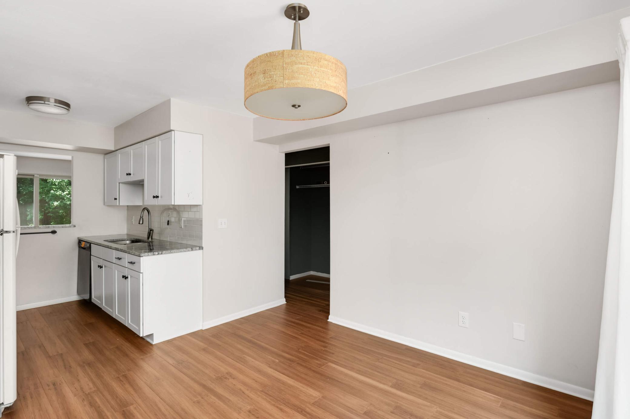 4757 Spring Circle Minnetonka, MN 55345 - Photo 13 of 32