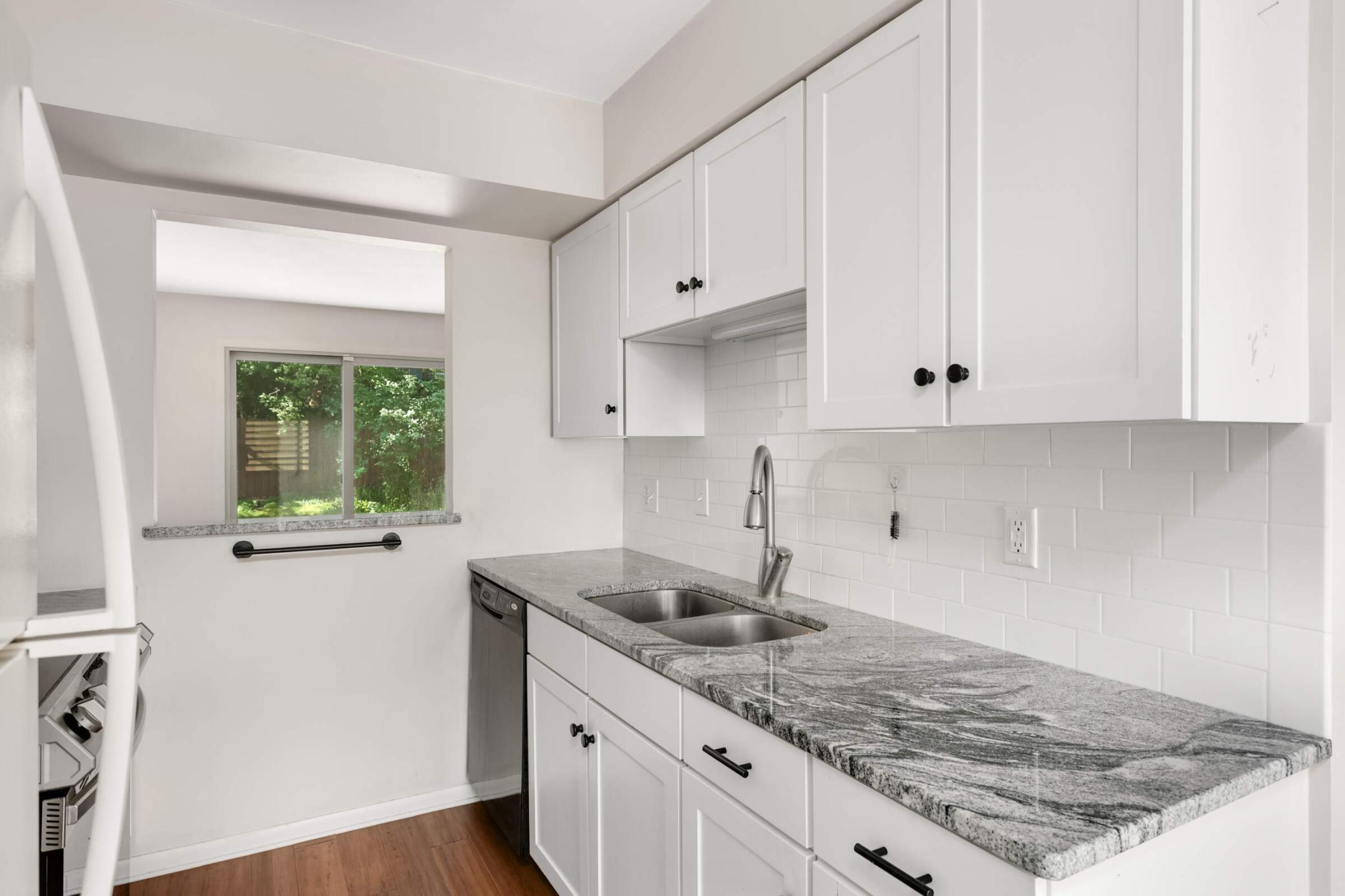 4757 Spring Circle Minnetonka, MN 55345 - Photo 15 of 32