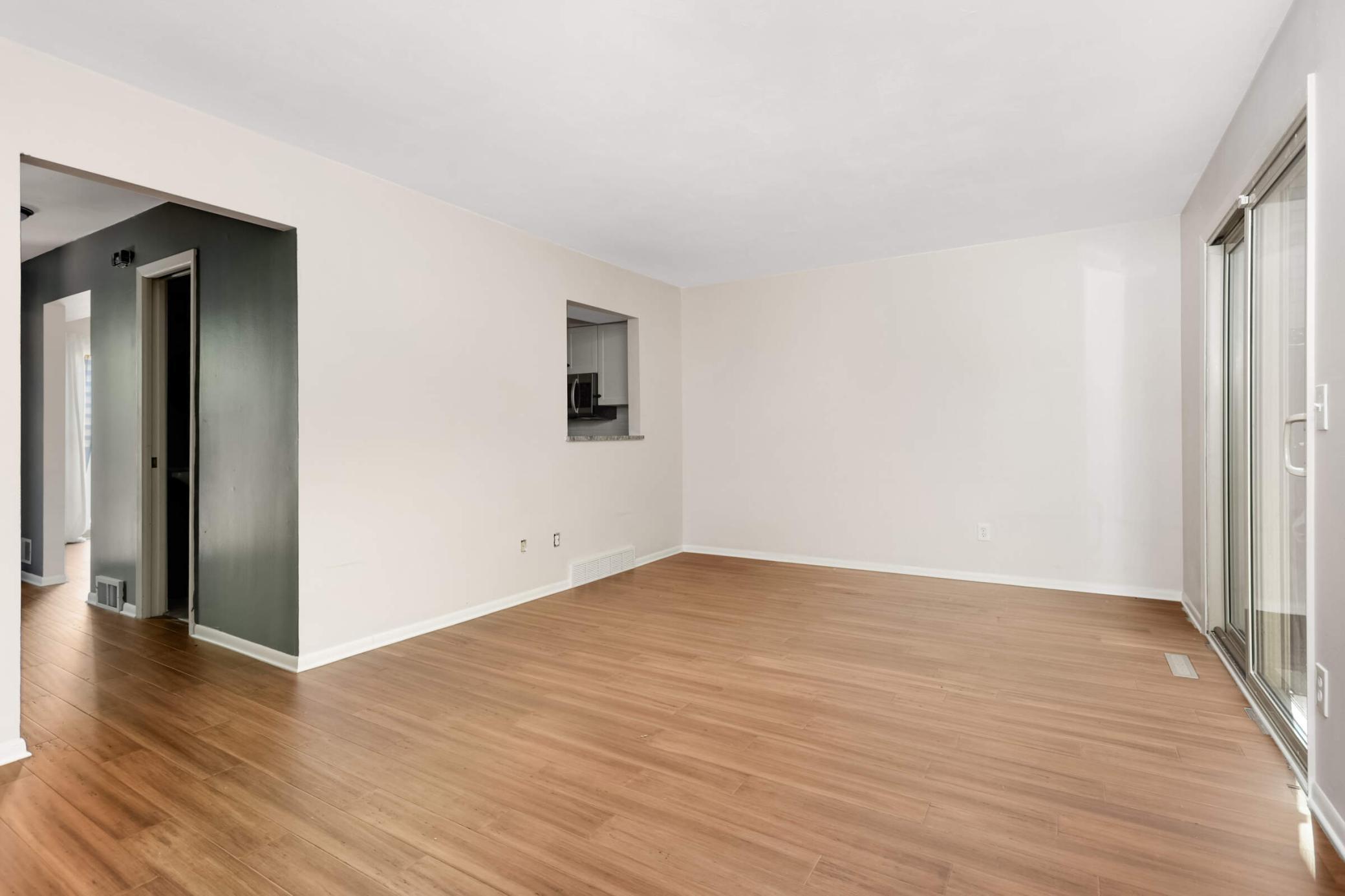 4757 Spring Circle Minnetonka, MN 55345 - Photo 10 of 32