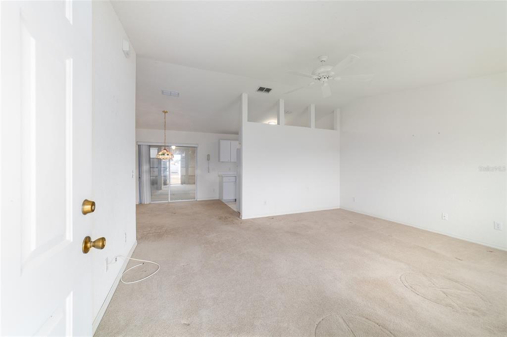 10029 Southwest 62nd Circle Ocala, FL 34476 - Photo 3 of 27