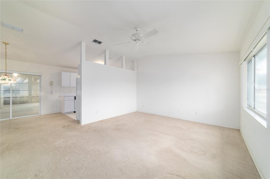 10029 Southwest 62nd Circle Ocala, FL 34476 - Photo 4 of 27