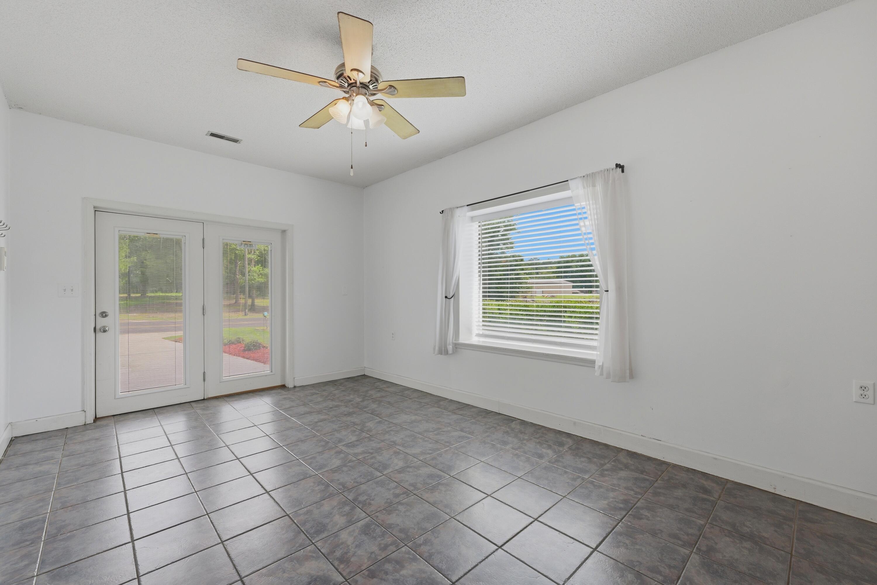 1469 Wren Road St. Stephen, SC 29479 - Photo 12 of 36
