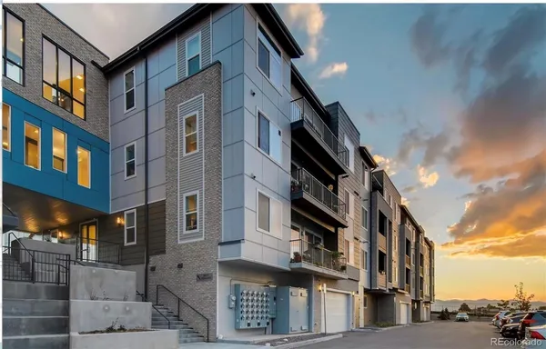 $1,895 | 460 East Fremont Place, Unit 205, Centennial, CO 80122