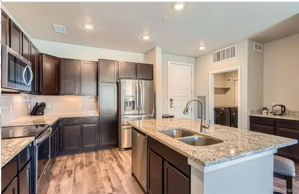 $1,895 | 460 East Fremont Place, Unit 205, Centennial, CO 80122