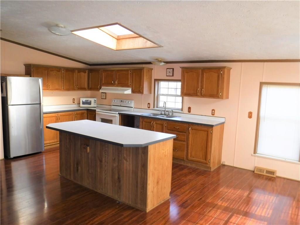 6989 Ellis Lake Road Paragon, IN 46166 - Photo 5 of 22