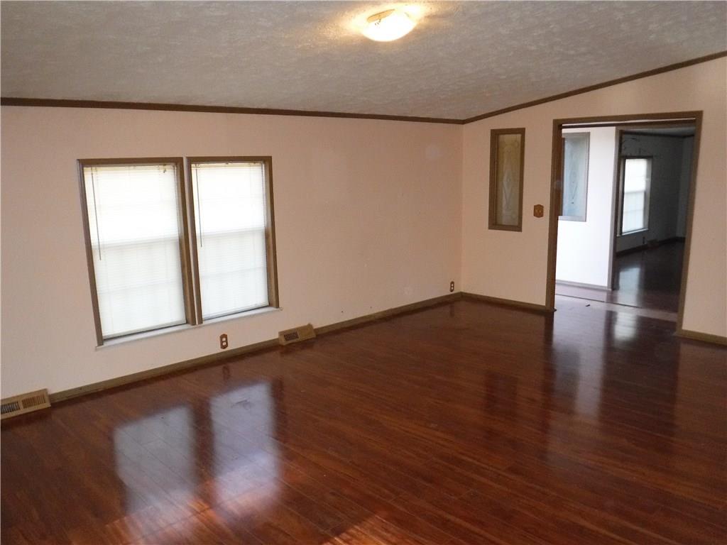 6989 Ellis Lake Road Paragon, IN 46166 - Photo 6 of 22