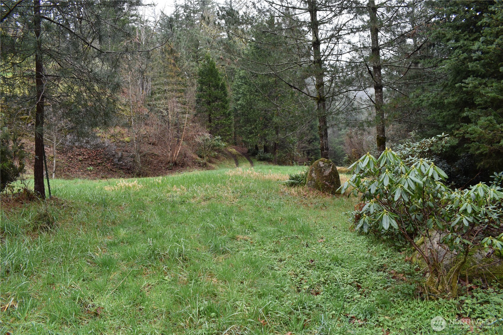 15327 May Creek Road Gold Bar, WA 98251 - Photo 25 of 35 a view of a garden