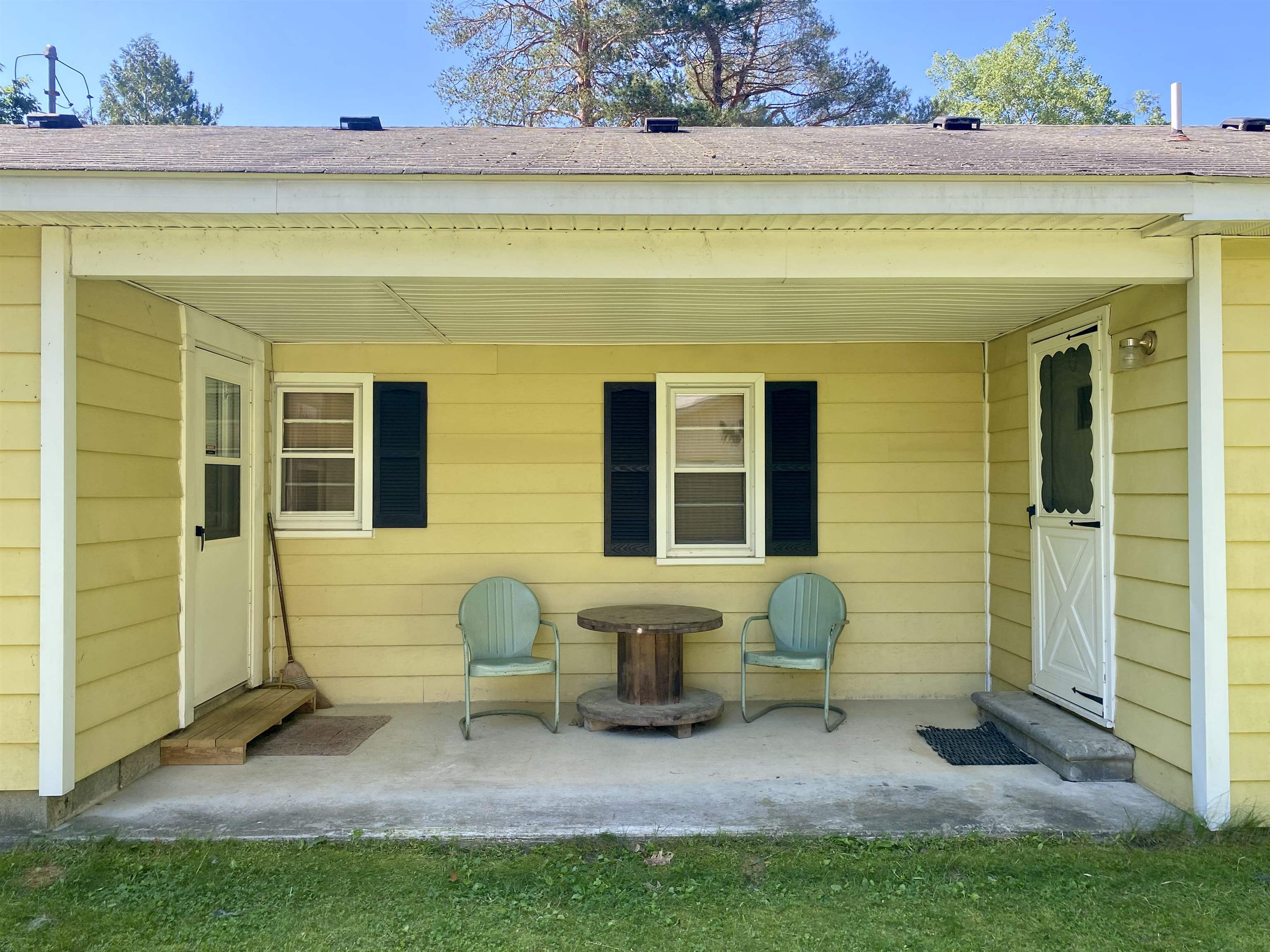 4172 Willert Road Glennie, MI 48737 - Photo 4 of 29