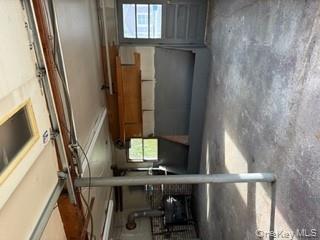 395 Mooney Hill Road Patterson, NY 12563 - Photo 21 of 26 a view of parking garage