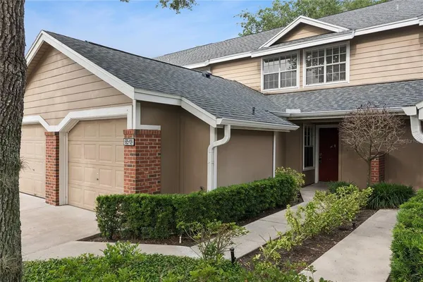 $295,000 | 685 Scarlet Oak Circle, Unit 109, Altamonte Springs, FL 32701